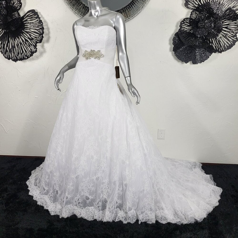NWT~$2750~DEMETRIOS~8/10~WHITE STRAPLESS RHINESTONE BEADED LACE WEDDING DRESS